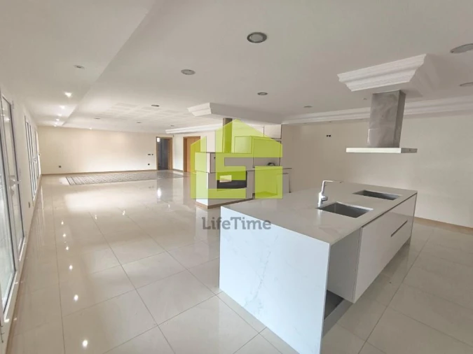 Moradia T5 para Venda em Bidoeira de Cima Foto 6