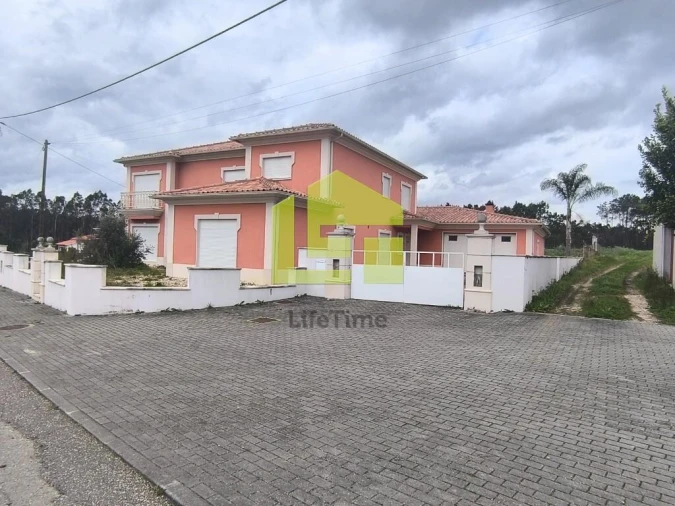 Moradia T5 para Venda em Bidoeira de Cima Foto 49