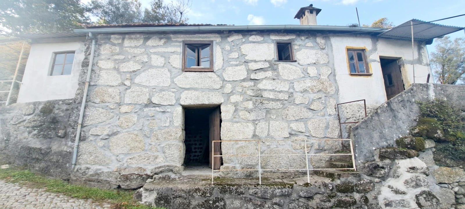 Moradia T2 para Venda em Ribas Foto 2