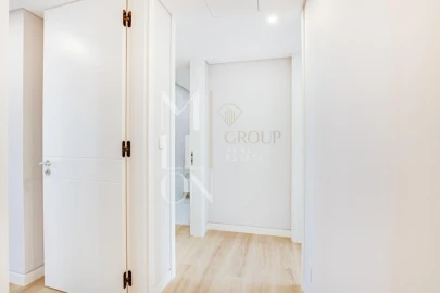 Apartamento T3 para Venda em Carcavelos e Parede