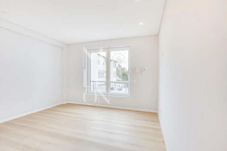 Apartamento T3 para Venda em Carcavelos e Parede Foto 34