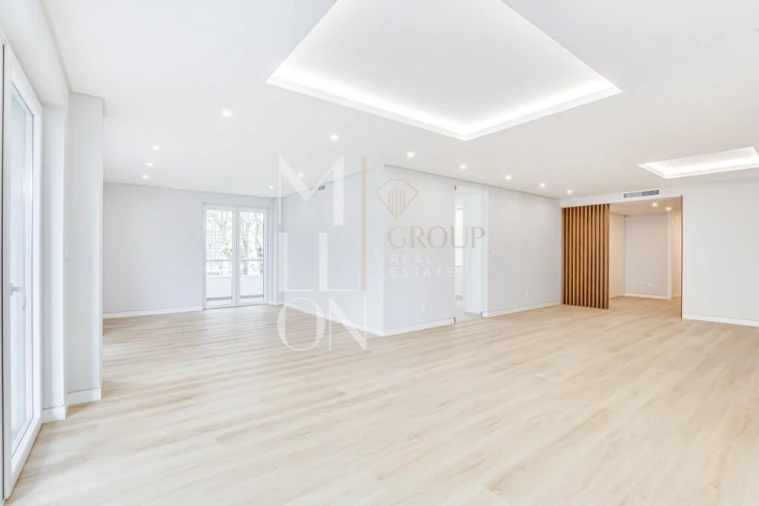 Apartamento T3 para Venda em Carcavelos e Parede Foto 3