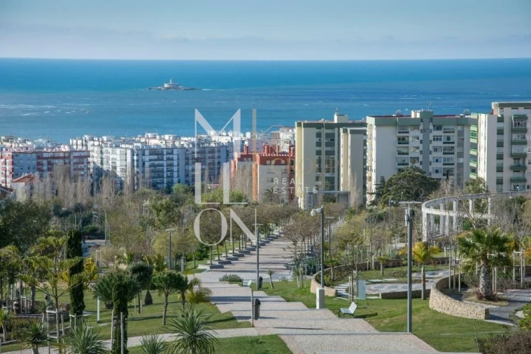 Apartamento T3 para Venda em Carcavelos e Parede Foto 39