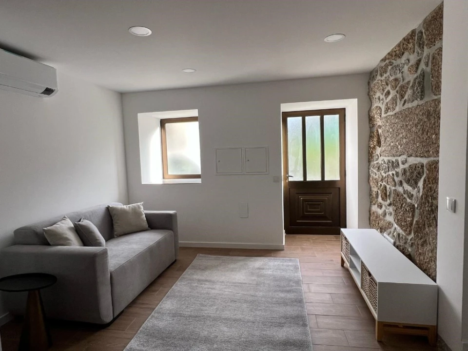 Prédio para Venda em Urgezes Foto 12