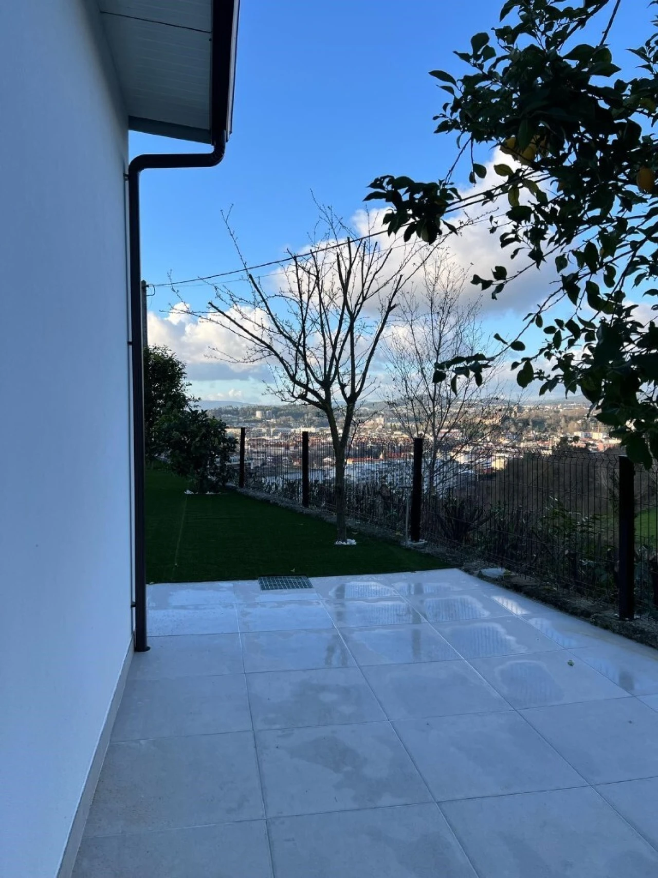 Prédio para Venda em Urgezes Foto 25