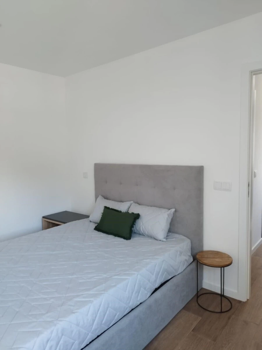 Prédio para Venda em Urgezes Foto 20