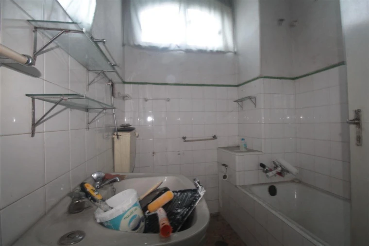 Prédio para Venda em Eiras e São Paulo de Frades Foto 6