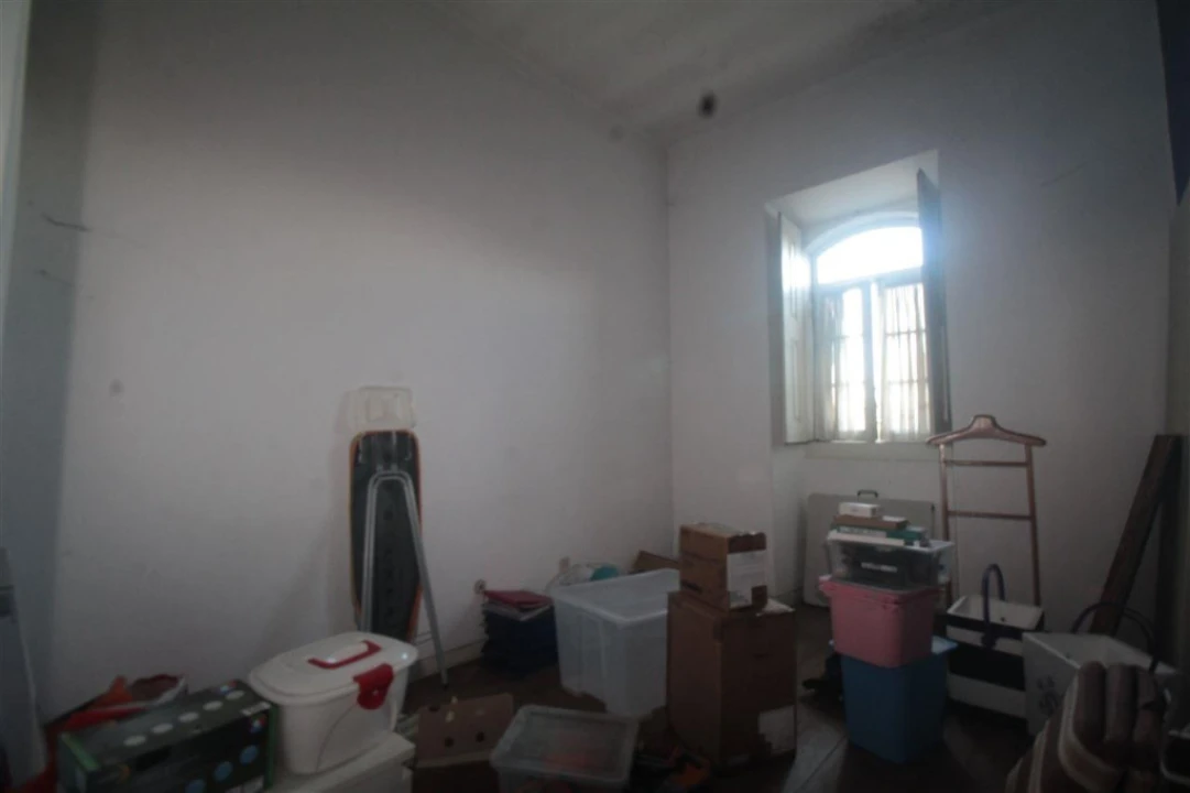 Prédio para Venda em Eiras e São Paulo de Frades Foto 3