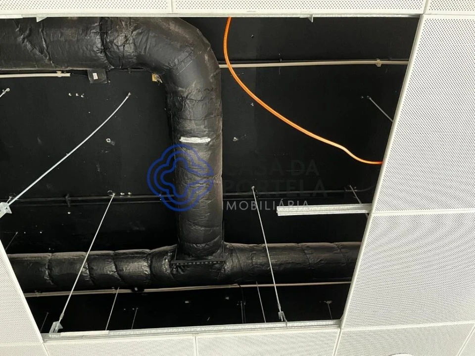 Loja para Arrendamento em Paranhos Foto 13