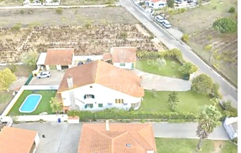 Quinta T4 para Venda em Vale de Santarem Foto 1