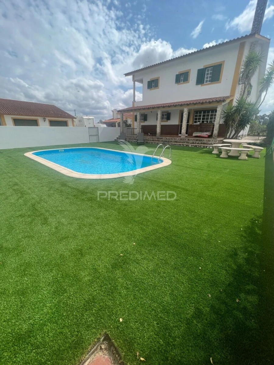 Quinta T4 para Venda em Vale de Santarem Foto 3