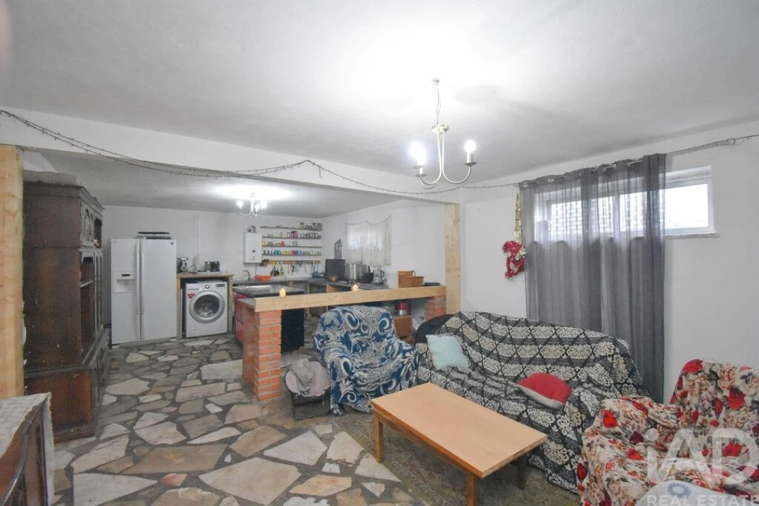 Moradia T3 para Venda em Alvares Foto 28