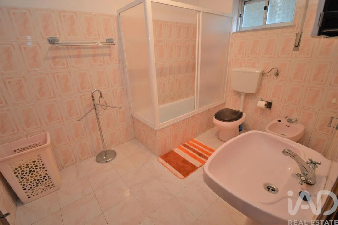 Moradia T3 para Venda em Alvares Foto 25