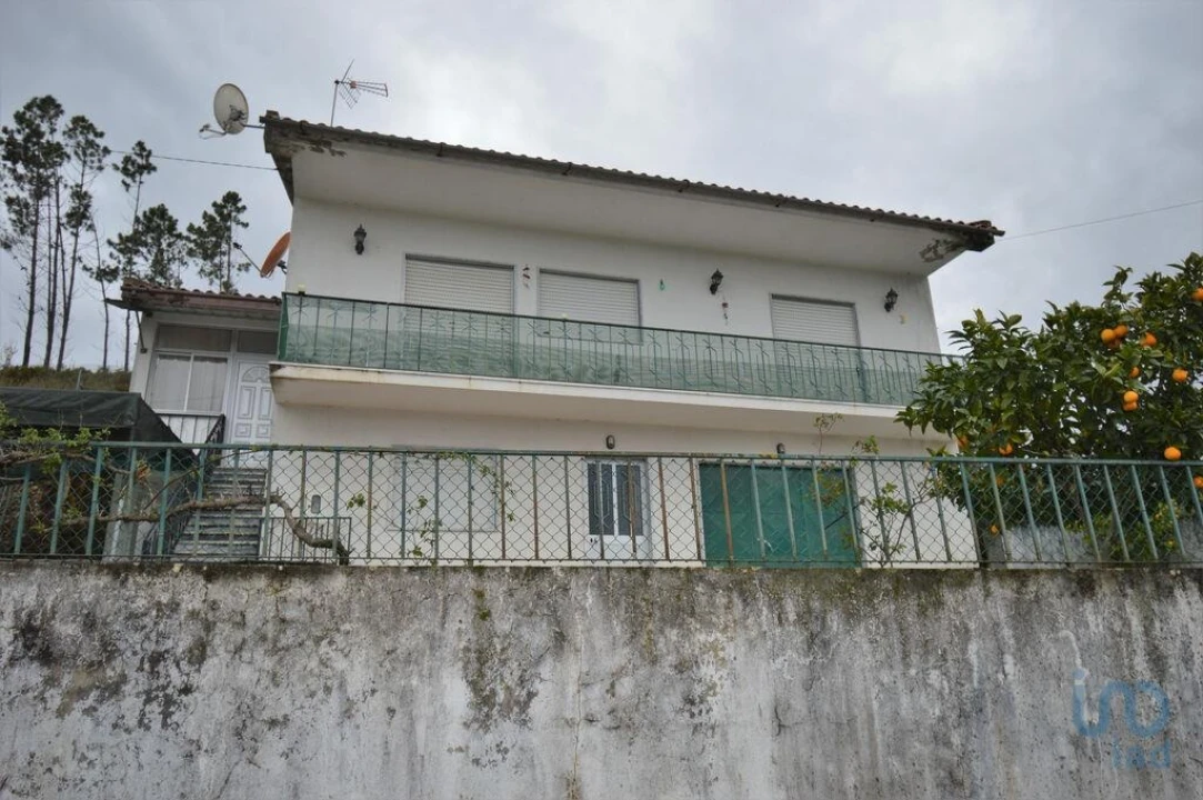 Moradia T3 para Venda em Alvares Foto 3