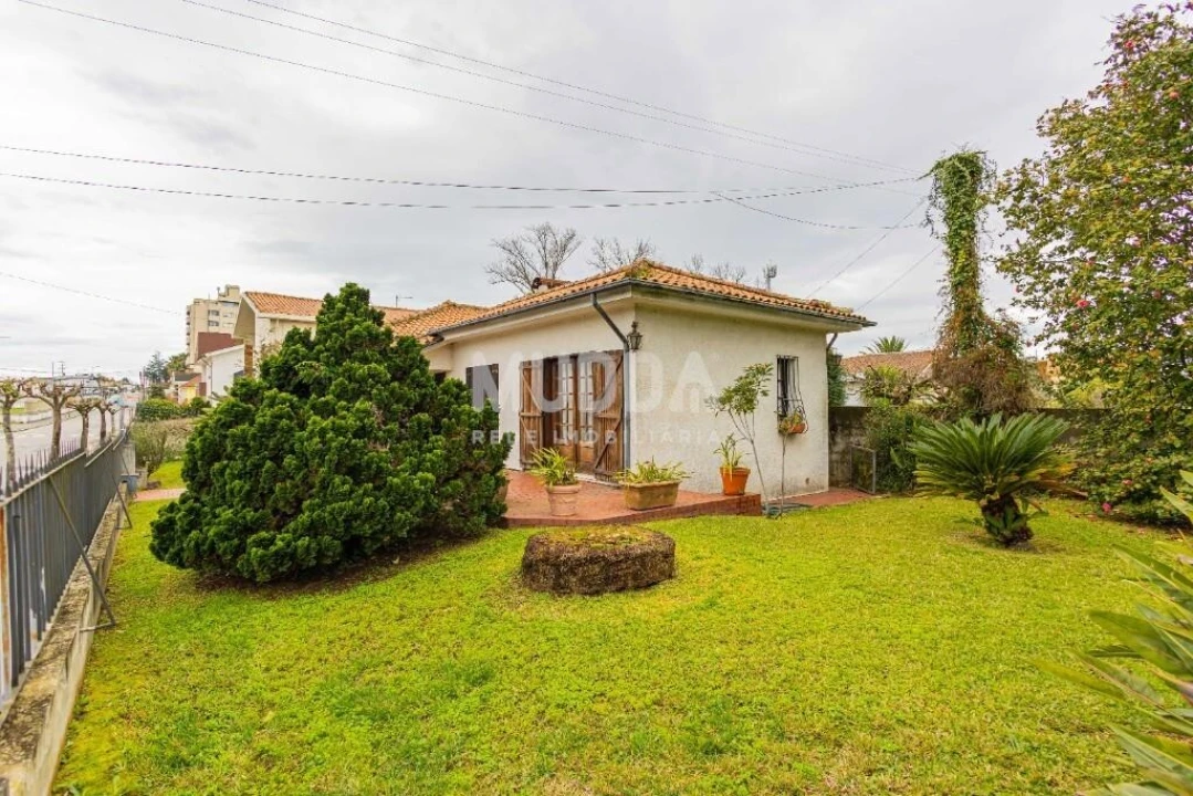 Quinta T3 para Venda em Santa Maria de Lamas Foto 1