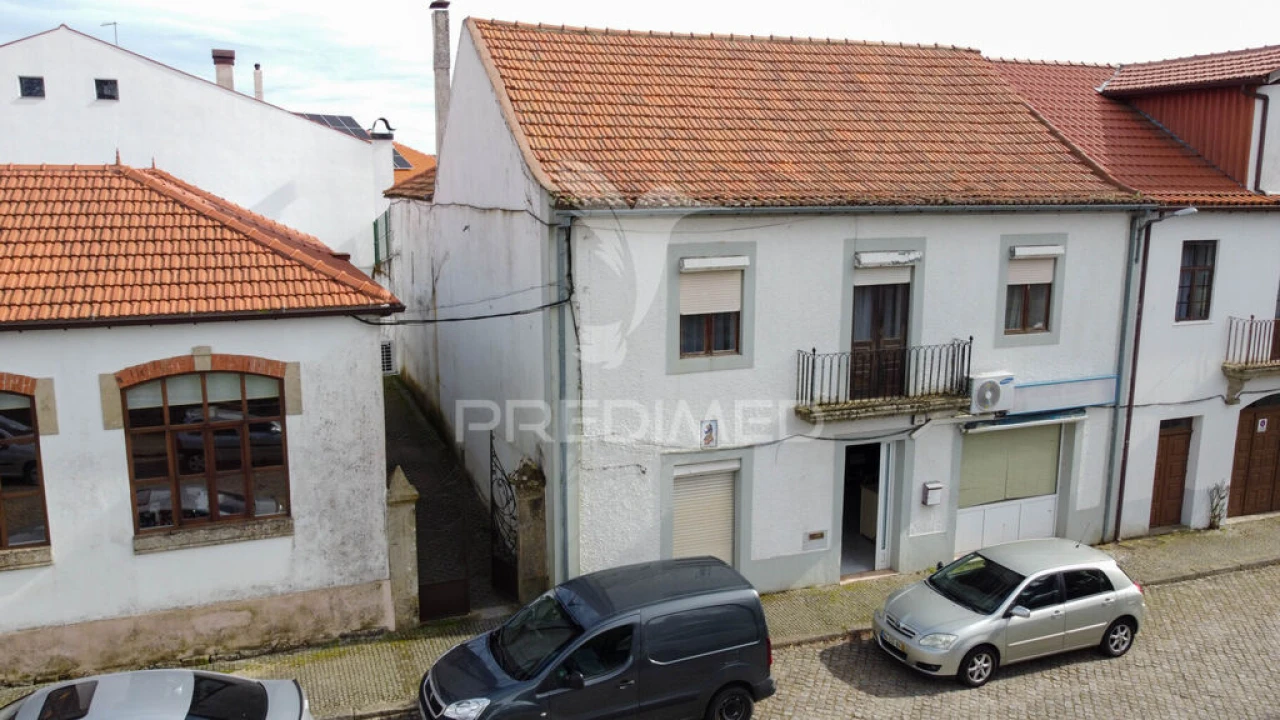 Moradia T5 para Venda em Trancoso (São Pedro e Santa Maria) e Souto Maior Foto 1