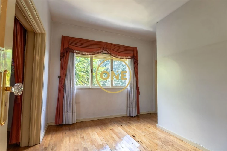 Moradia T4 para Venda em Brufe Foto 24