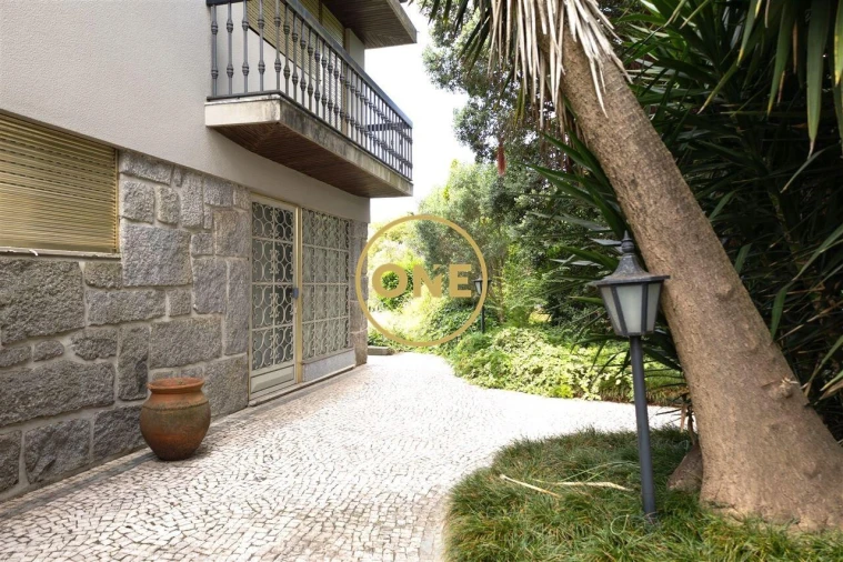 Moradia T4 para Venda em Brufe Foto 7