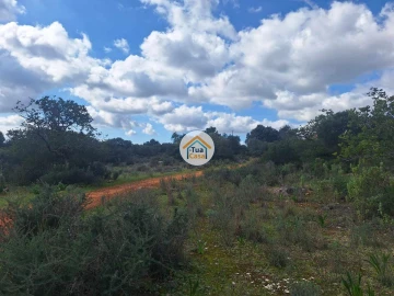 Terreno para Venda em Faro (Sé e São Pedro)