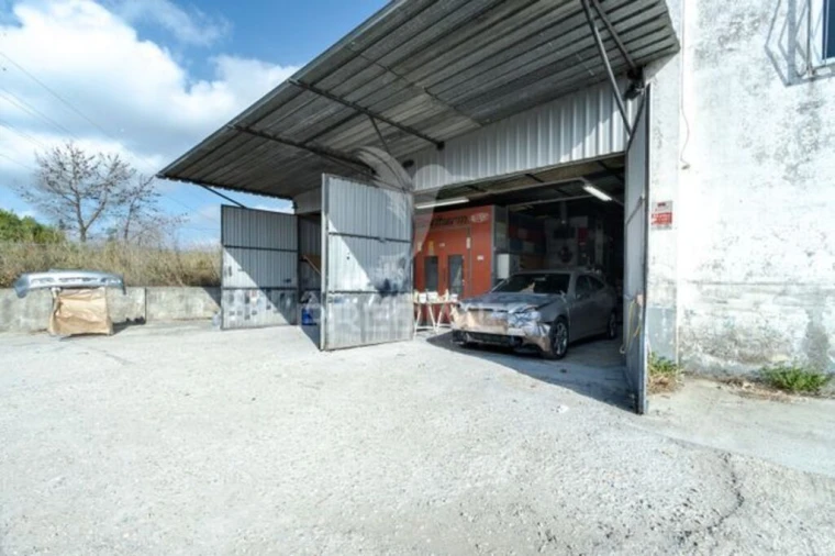 Armazém para Venda em Fernao Ferro Foto 12