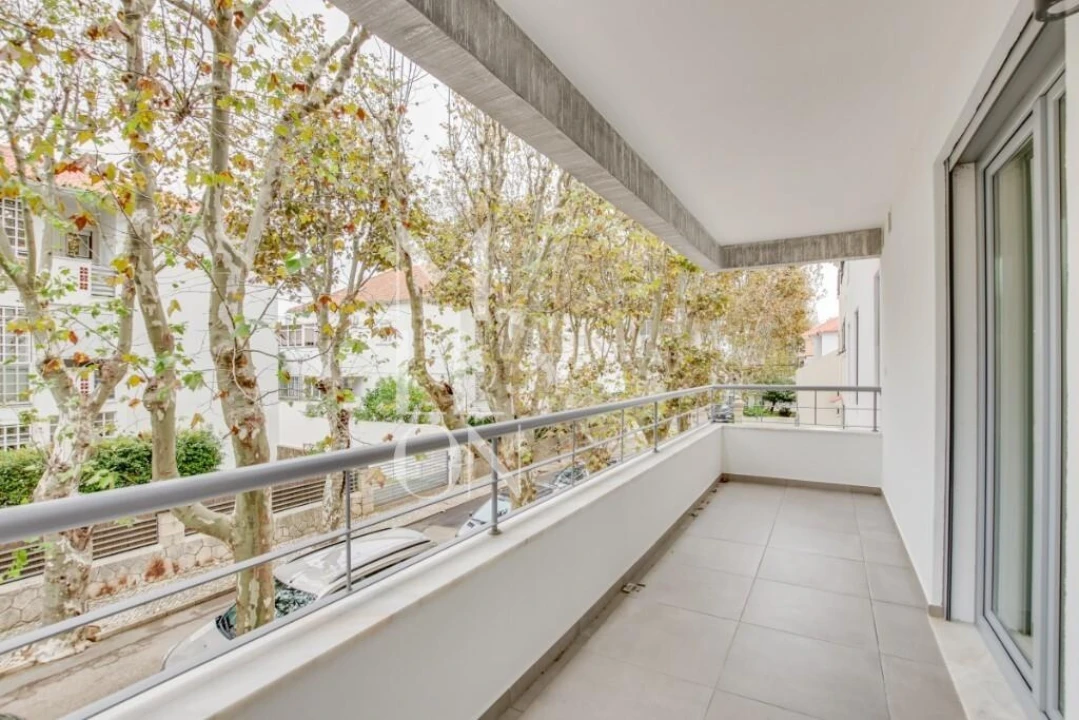 Apartamento T3 para Venda em Carcavelos e Parede Foto 6