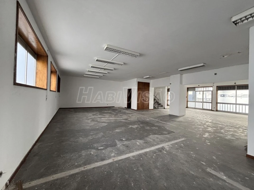 Loja para Venda em Ermesinde Foto 1