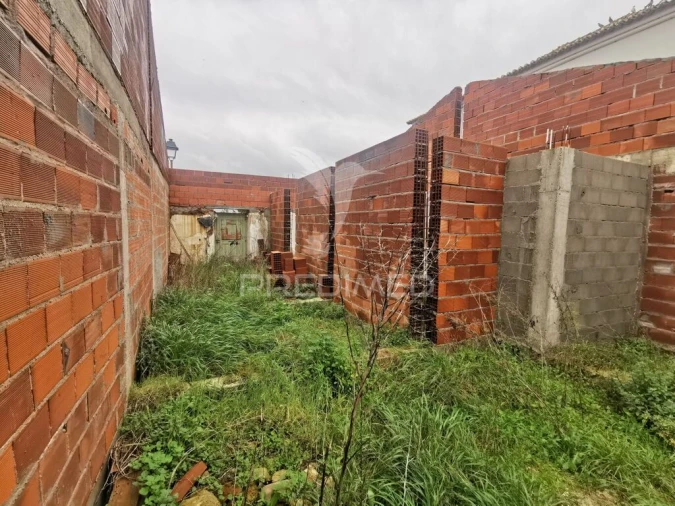 Moradia T2 para Venda em Golegã Foto 9