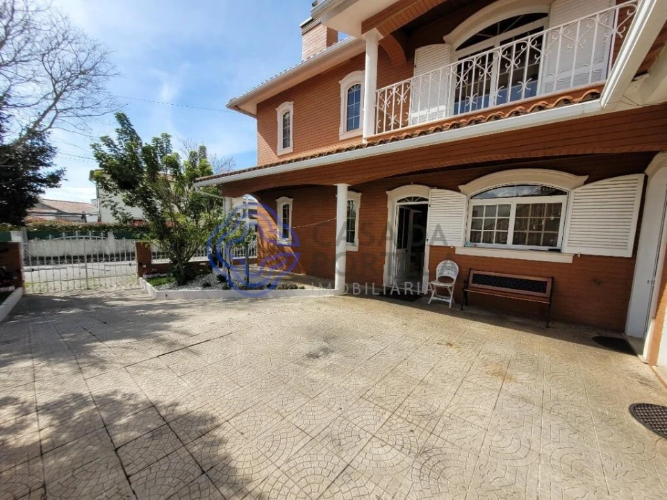 Moradia T4 para Venda em Santa Joana Foto 4