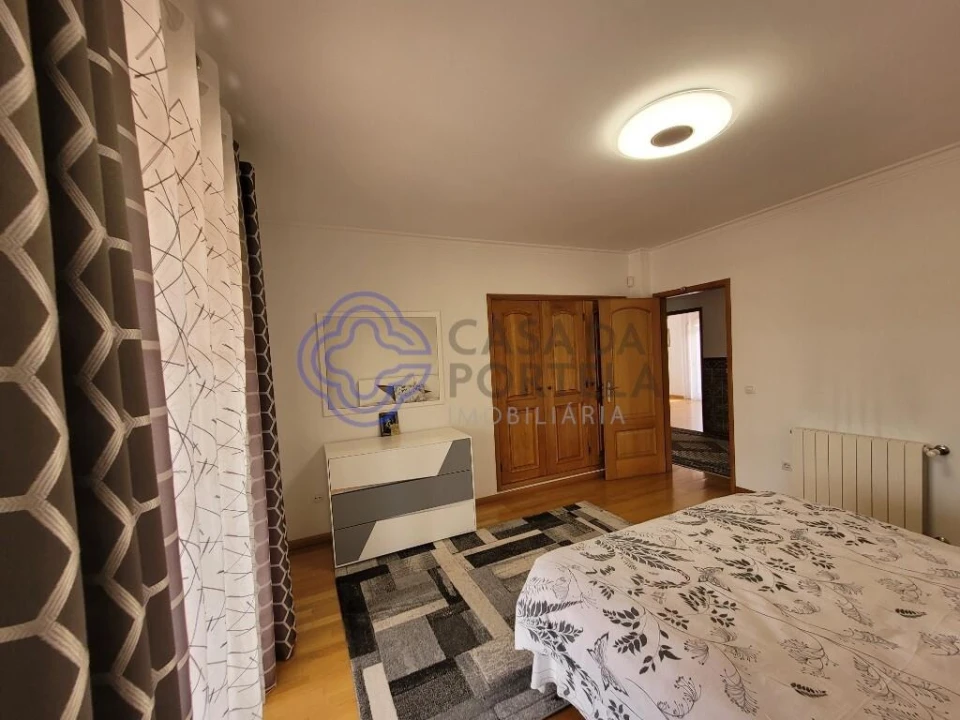 Moradia T4 para Venda em Santa Joana Foto 5