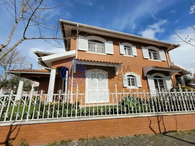 Moradia T4 para Venda em Santa Joana Foto 32