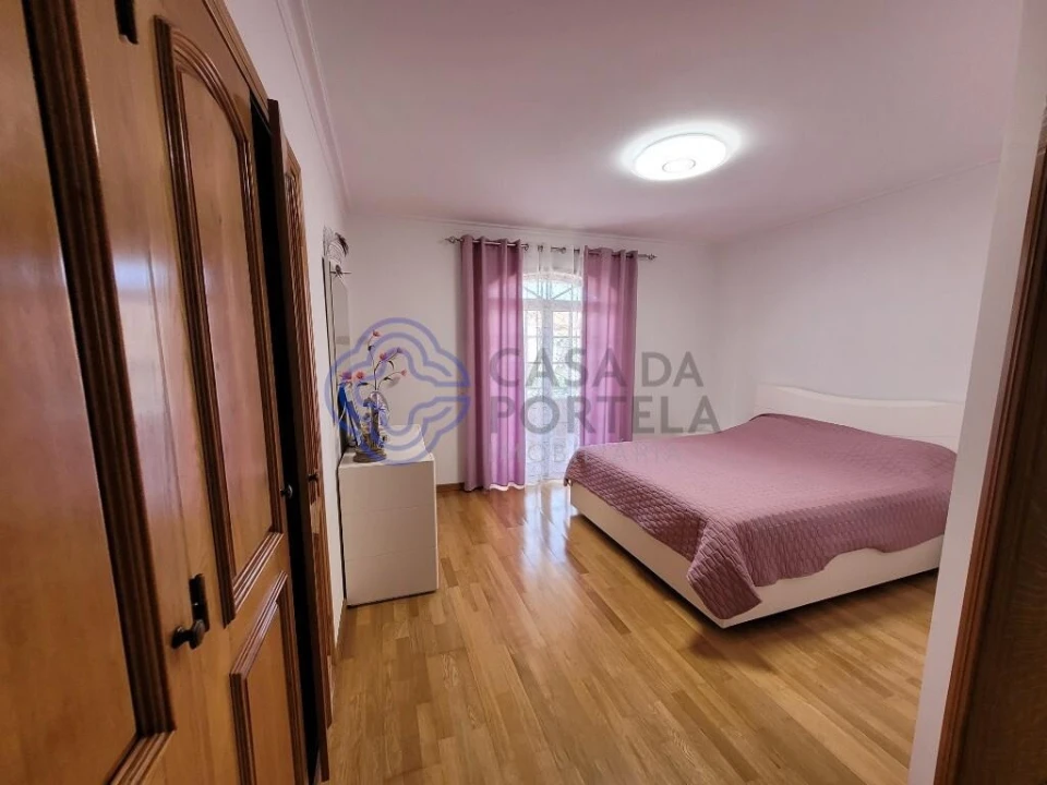 Moradia T4 para Venda em Santa Joana Foto 12