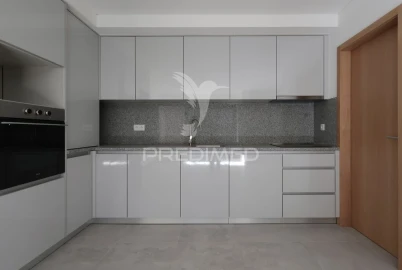 Apartamento T2 para Venda em Pedroso e Seixezelo
