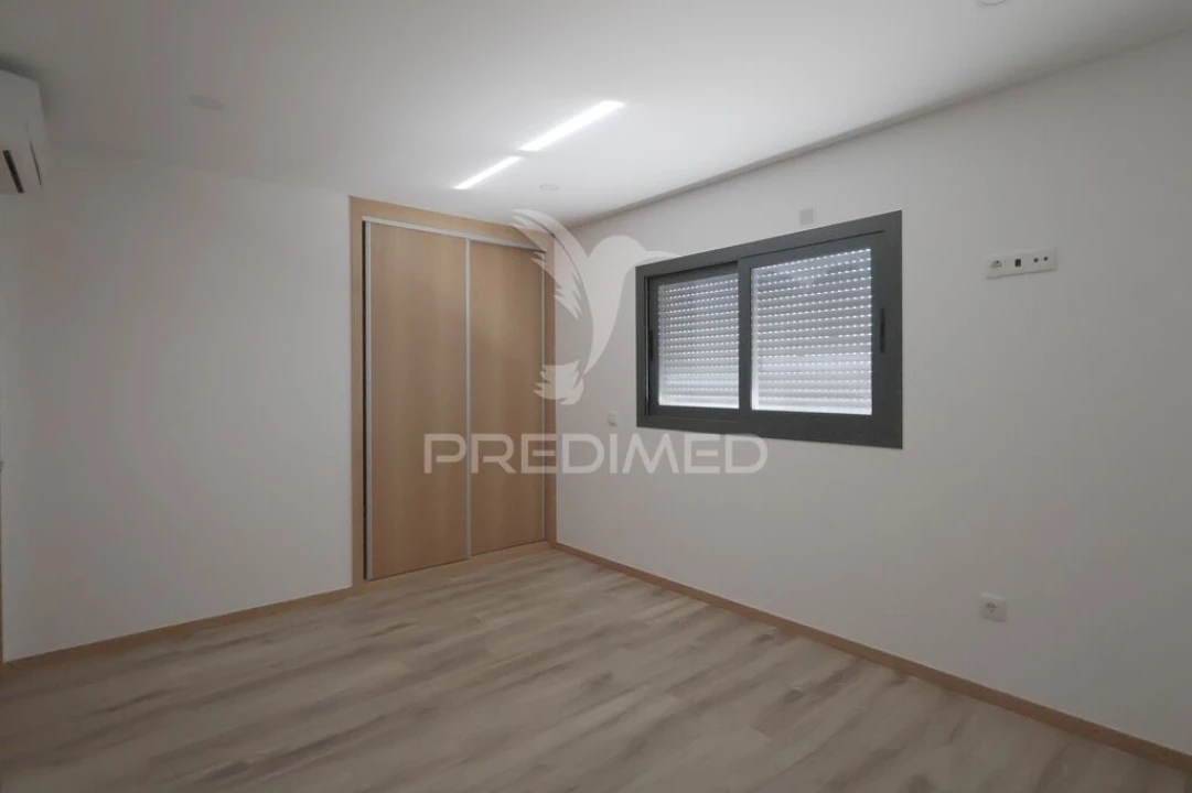 Apartamento T2 para Venda em Pedroso e Seixezelo Foto 5