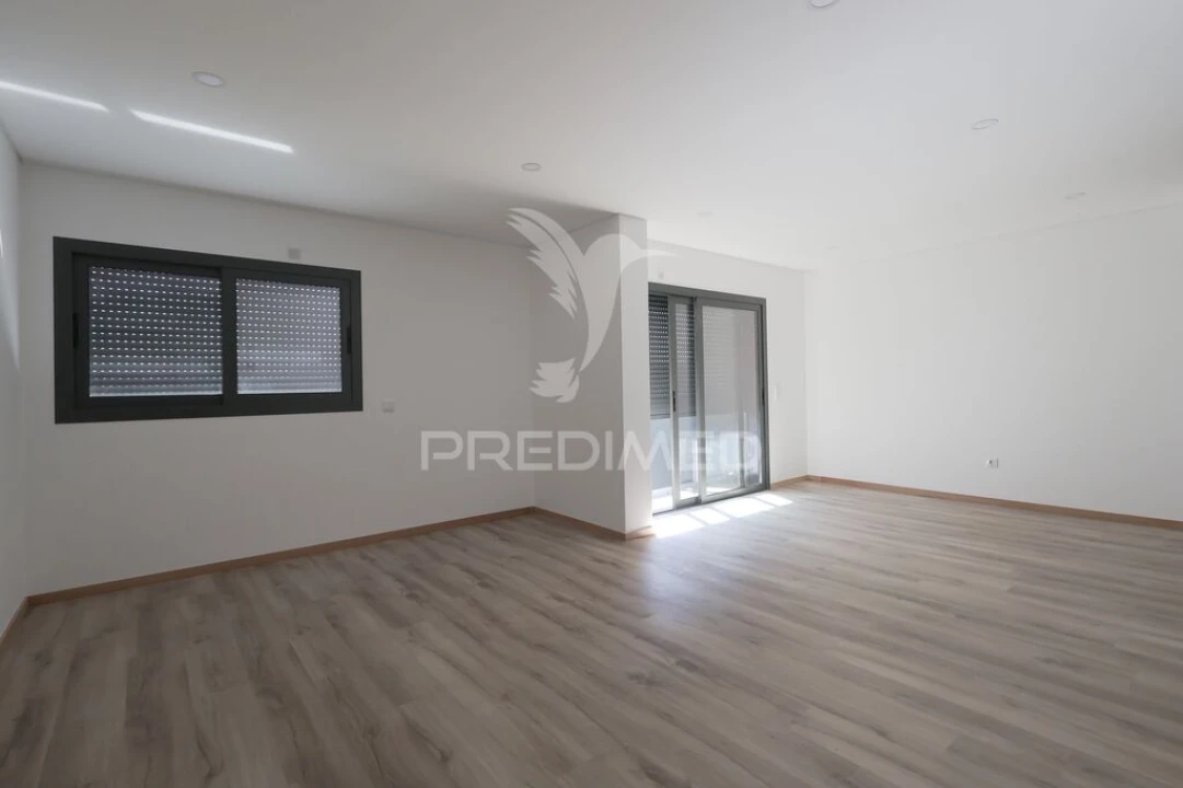 Apartamento T2 para Venda em Pedroso e Seixezelo Foto 8