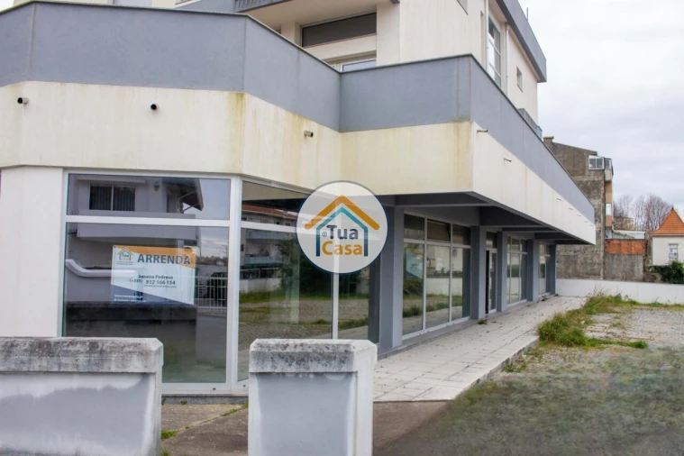 Loja para Arrendamento em Lourosa Foto 14