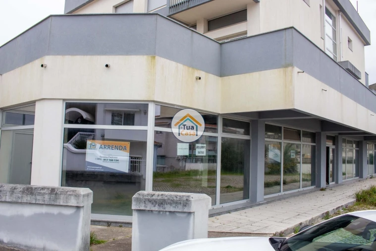 Loja para Arrendamento em Lourosa Foto 12