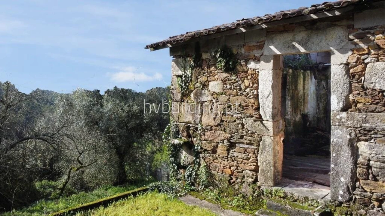 Moradia T2 para Venda em Fragoso Foto 1