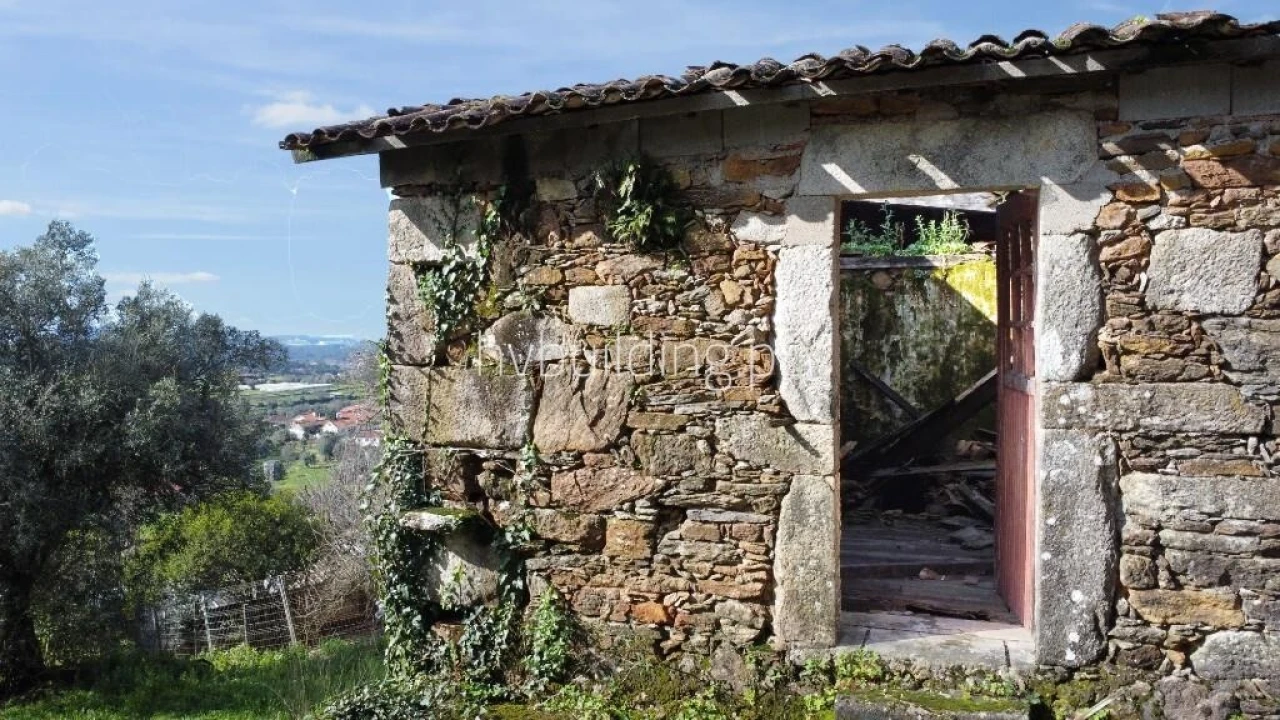 Moradia T2 para Venda em Fragoso Foto 2