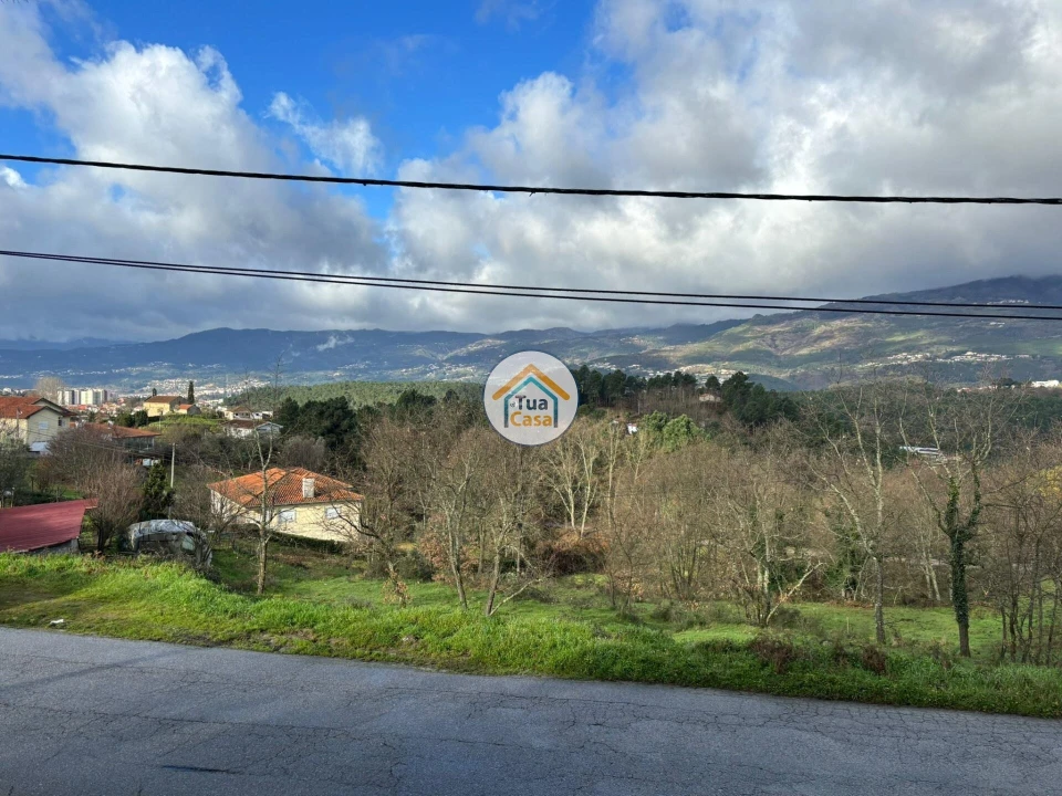 Terreno para Venda em Mouçós e Lamares Foto 5