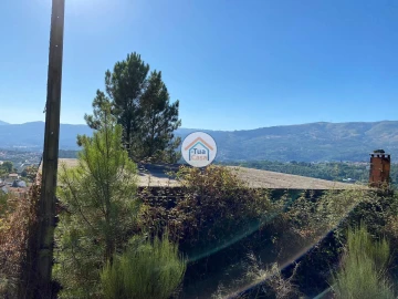 Terreno para Venda em Mouçós e Lamares