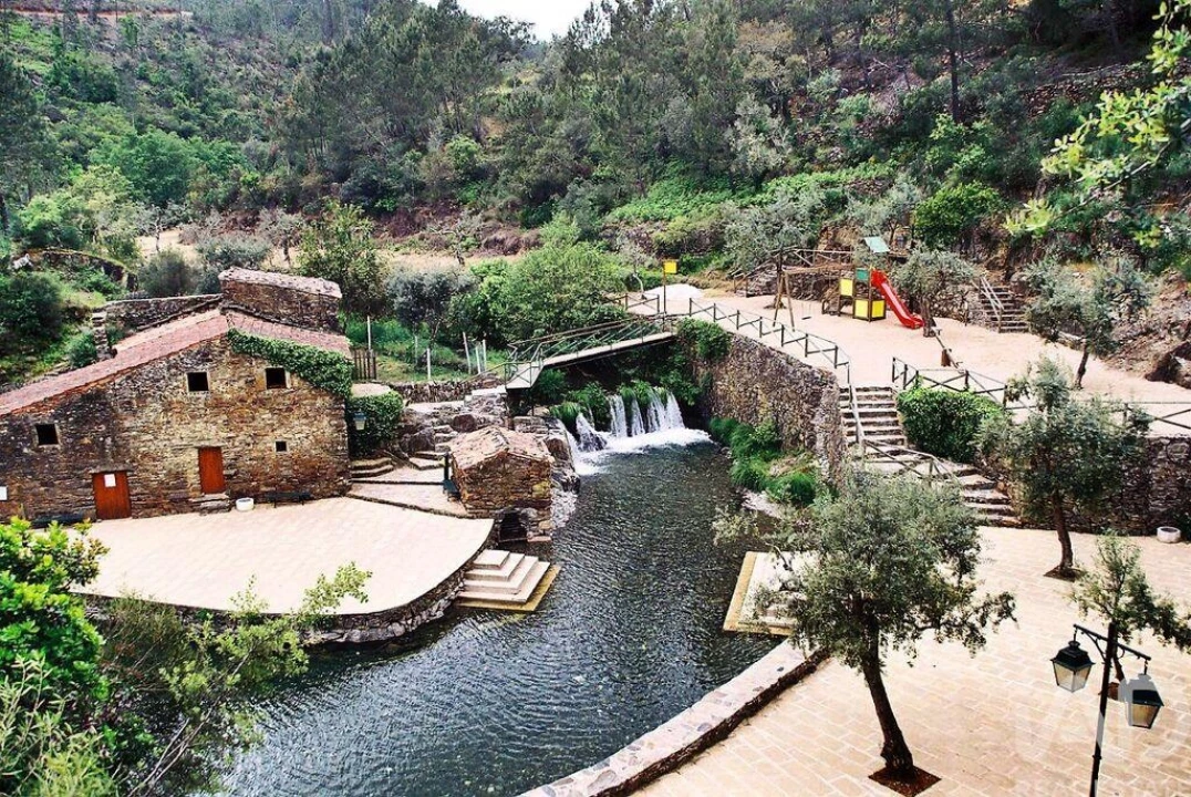 Moradia T2 para Venda em Sobreira Formosa e Alvito da Beira Foto 23