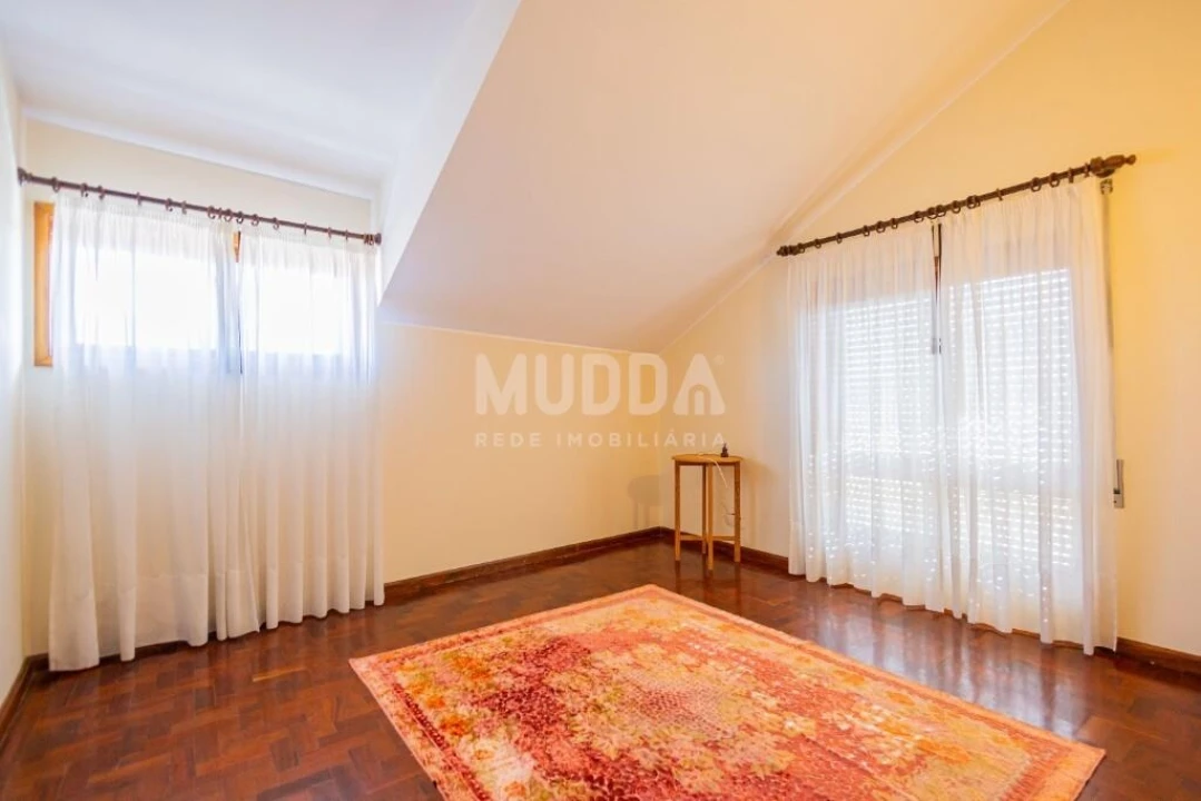 Moradia T5 para Venda em Paços de Brandão Foto 26