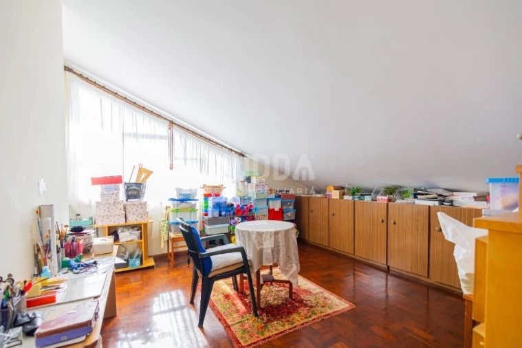 Moradia T5 para Venda em Paços de Brandão Foto 24