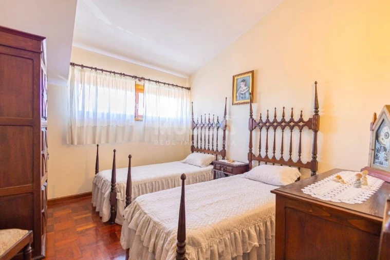 Moradia T5 para Venda em Paços de Brandão Foto 21