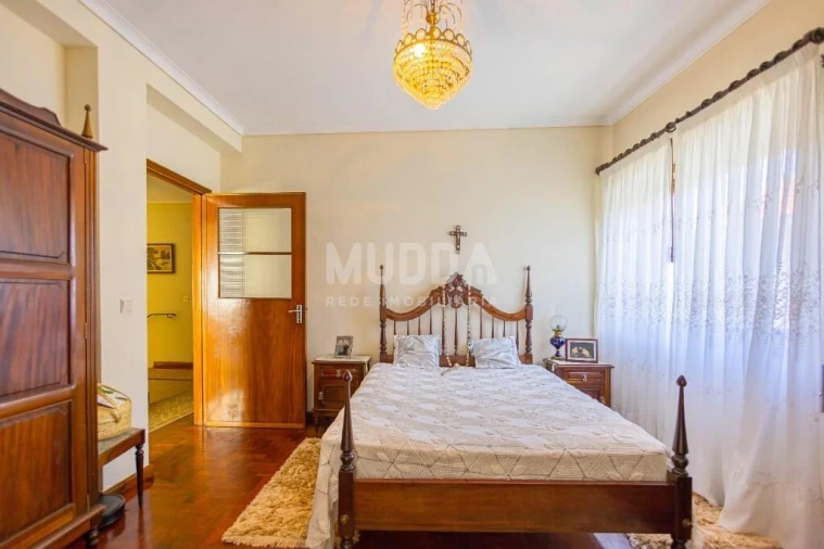 Moradia T5 para Venda em Paços de Brandão Foto 14