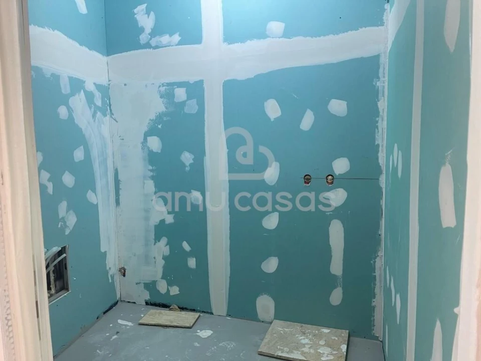 Moradia T3 para Venda em Ouca Foto 20