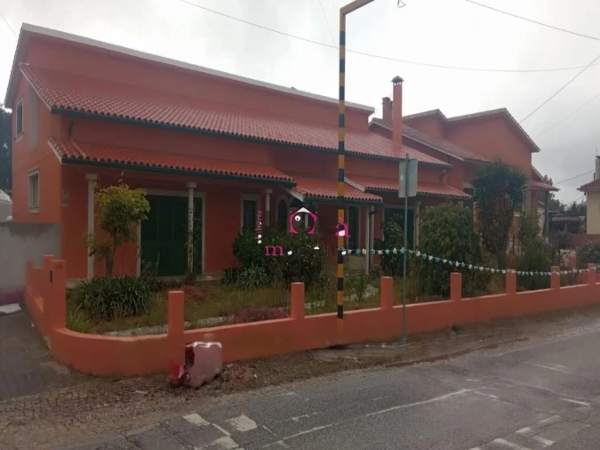 Moradia T4 para Venda em Guia, Ilha e Mata Mourisca Foto 1