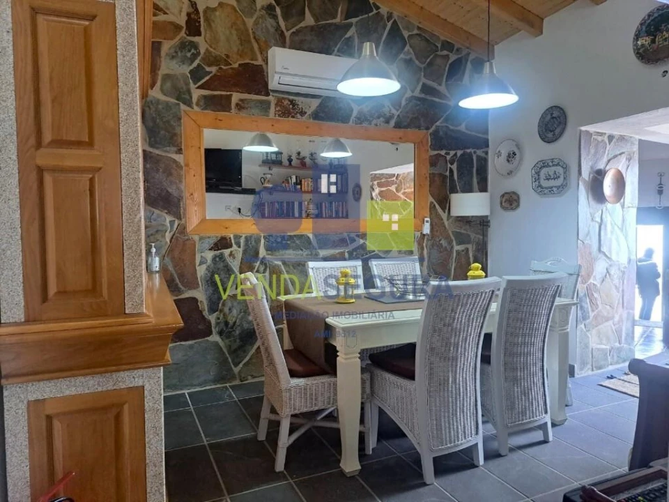 Moradia T5 para Venda em Pias Foto 2