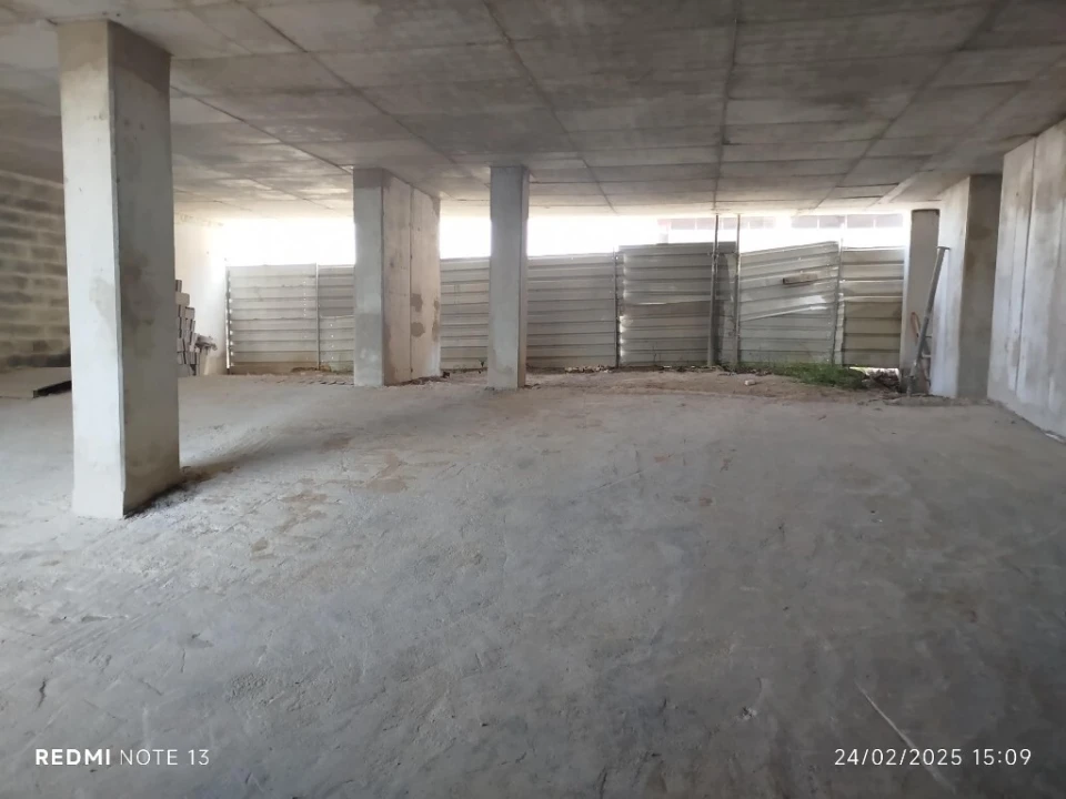 Armazém para Venda em Sacavém e Prior Velho Foto 8