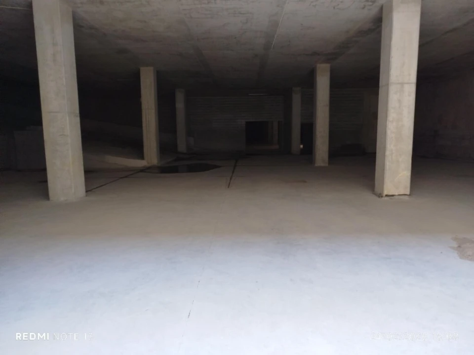 Armazém para Venda em Sacavém e Prior Velho Foto 12